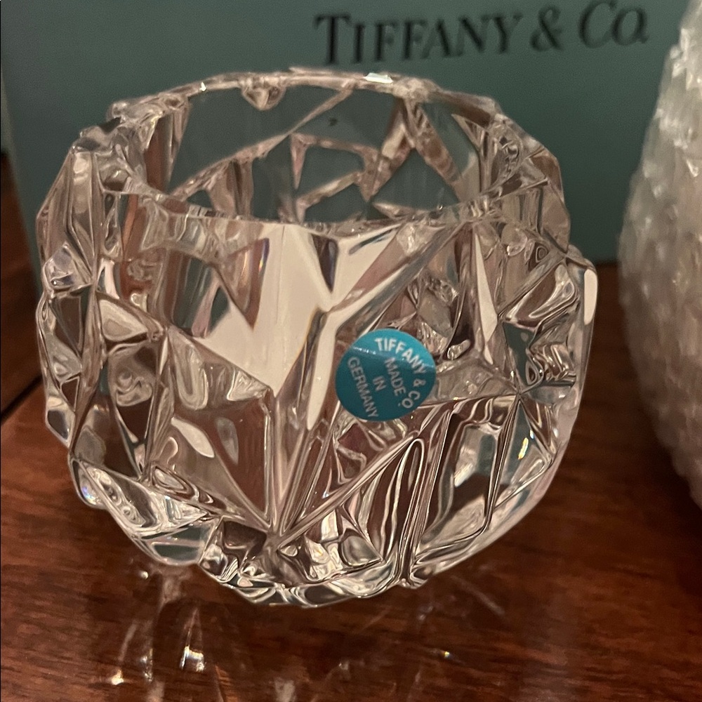 Tiffany crystal votive’s.  Never been used comes with original box (2) - Picture 4 of 5